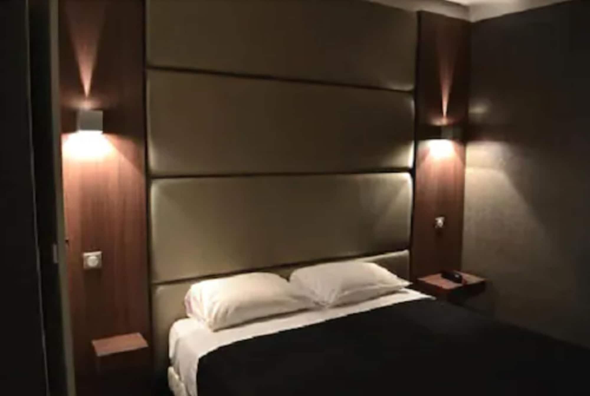 Hotel Schtak Cannes Pokoj fotografie
